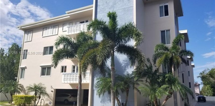Condo à Lauderdale-by-the-Sea, Floride, 1 chambre  № 2193620