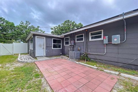 House in Clearwater, Florida 4 bedrooms, 128.39 sq.m. № 1827744 - photo 7