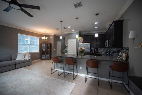 Townhouse in Oviedo, Florida 3 bedrooms, 145.76 sq.m. № 2150456 - photo 13