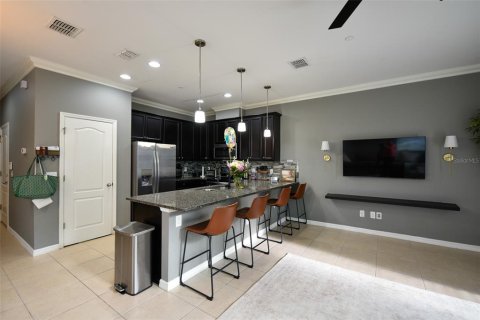 Townhouse in Oviedo, Florida 3 bedrooms, 145.76 sq.m. № 2150456 - photo 5
