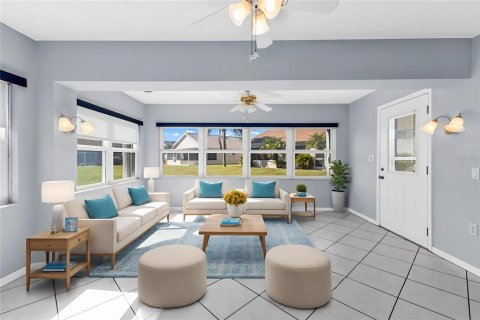 Villa ou maison à vendre à Punta Gorda, Floride: 2 chambres, 151.06 m2 № 2202670 - photo 4
