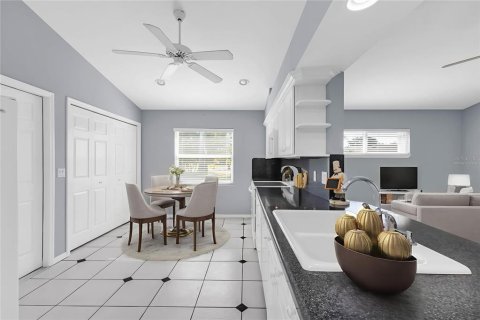 Villa ou maison à vendre à Punta Gorda, Floride: 2 chambres, 151.06 m2 № 2202670 - photo 6