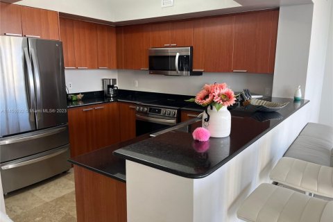 Condo in Sunny Isles Beach, Florida, 2 bedrooms  № 1959323 - photo 6