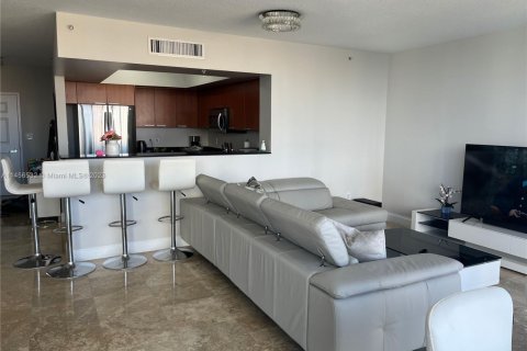 Condo in Sunny Isles Beach, Florida, 2 bedrooms  № 1959323 - photo 3