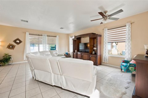 Villa ou maison à vendre à Ocala, Floride: 4 chambres, 233.18 m2 № 2195952 - photo 11