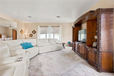 Villa ou maison à vendre à Ocala, Floride: 4 chambres, 233.18 m2 № 2195952 - photo 12