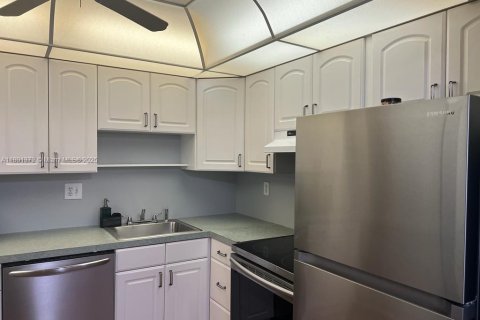 Condominio en venta en Hollywood, Florida, 1 dormitorio, 72.46 m2 № 1697591 - foto 6