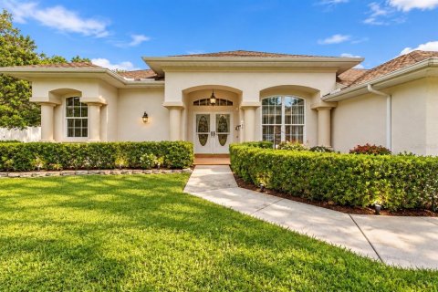 House in Weeki Wachee, Florida 3 bedrooms, 186.45 sq.m. № 2391028 - photo 3