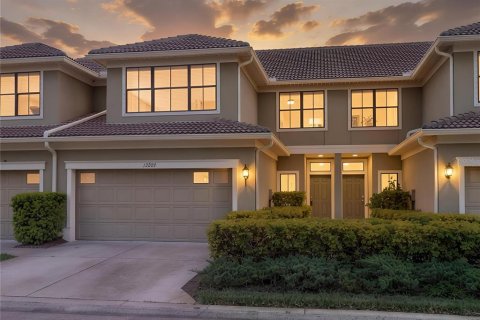 Townhouse in Largo, Florida 4 bedrooms, 226.31 sq.m. № 2341840