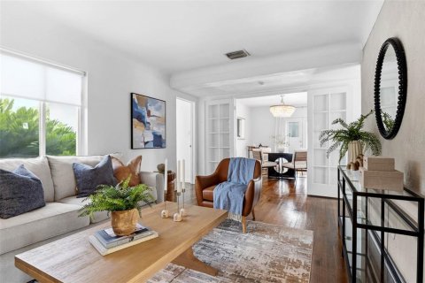 Casa en venta en Saint Petersburg, Florida, 3 dormitorios, 97.92 m2 № 2221151 - foto 4