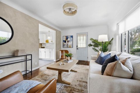 Casa en venta en Saint Petersburg, Florida, 3 dormitorios, 97.92 m2 № 2221151 - foto 3