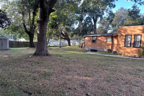 House in Sanford, Florida 3 bedrooms, 132.48 sq.m. № 2106211 - photo 13