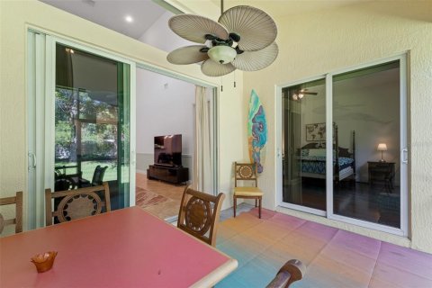 Townhouse in Cape Canaveral, Florida 4 bedrooms, 218.32 sq.m. № 2208250 - photo 15