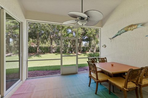 Townhouse in Cape Canaveral, Florida 4 bedrooms, 218.32 sq.m. № 2208250 - photo 13