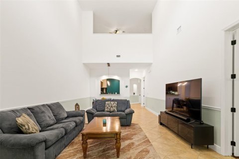 Townhouse in Cape Canaveral, Florida 4 bedrooms, 218.32 sq.m. № 2208250 - photo 16