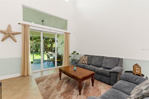Townhouse in Cape Canaveral, Florida 4 bedrooms, 218.32 sq.m. № 2208250 - photo 11