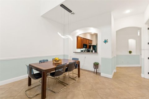 Townhouse in Cape Canaveral, Florida 4 bedrooms, 218.32 sq.m. № 2208250 - photo 7