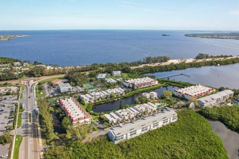 Copropriété à louer à Holmes Beach, Floride: 2 chambres, 91.04 m2 № 1757763 - photo 29