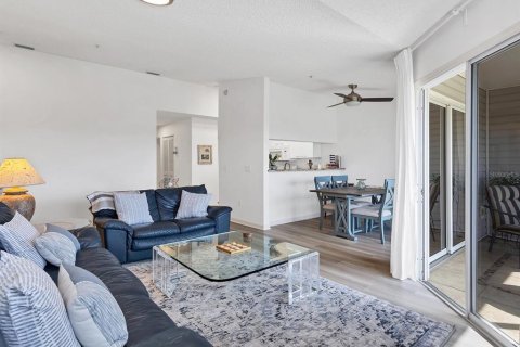 Condo in Holmes Beach, Florida, 2 bedrooms  № 1757763 - photo 13