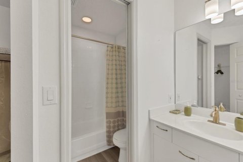 Condo in Holmes Beach, Florida, 2 bedrooms  № 1757763 - photo 21