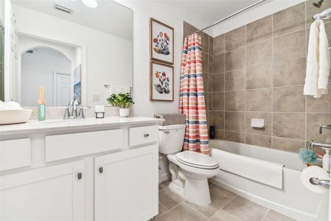 Condo in Bradenton, Florida, 2 bedrooms in LAKEWOOD NATIONAL № 2143190 - photo 29
