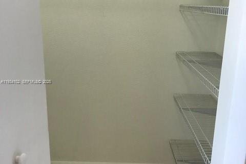 Condominio en venta en Hialeah, Florida, 2 dormitorios, 106.28 m2 № 1992308 - foto 11