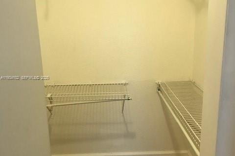 Condominio en venta en Hialeah, Florida, 2 dormitorios, 106.28 m2 № 1992308 - foto 8