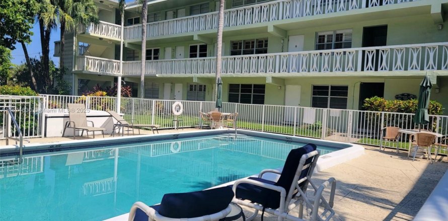 Condo in Fort Lauderdale, Florida, 1 bedroom  № 1865660