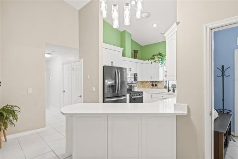 House in Dade City, Florida 7 bedrooms, 433.76 sq.m. № 1535704 - photo 8