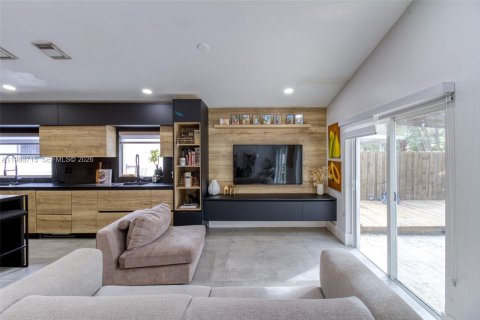 Casa en venta en Hollywood, Florida, 3 dormitorios, 153.1 m2 № 2050710 - foto 14