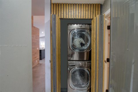 Casa en venta en Hollywood, Florida, 3 dormitorios, 153.1 m2 № 2050710 - foto 30