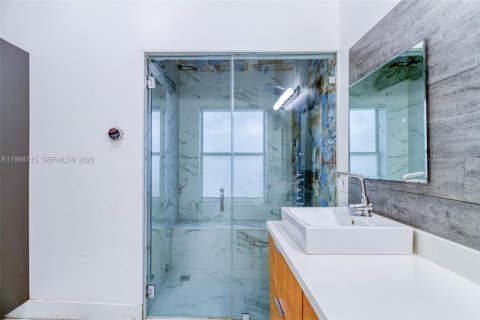 Casa en venta en Hollywood, Florida, 3 dormitorios, 153.1 m2 № 2050710 - foto 27