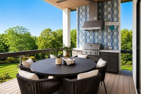 House in Saint Petersburg, Florida 4 bedrooms, 406.54 sq.m. № 2344803 - photo 8