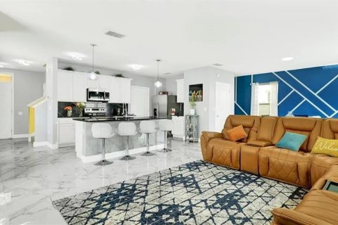 Casa en alquiler en Saint Cloud, Florida, 4 dormitorios, 210.7 m2 № 1771870 - foto 4