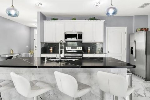 Casa en alquiler en Saint Cloud, Florida, 4 dormitorios, 210.7 m2 № 1771870 - foto 7