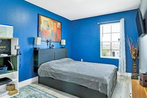 Casa en alquiler en Saint Cloud, Florida, 4 dormitorios, 210.7 m2 № 1771870 - foto 14