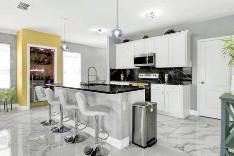 Casa en alquiler en Saint Cloud, Florida, 4 dormitorios, 210.7 m2 № 1771870 - foto 6