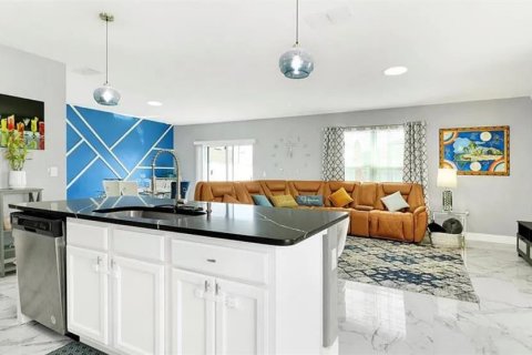 Casa en alquiler en Saint Cloud, Florida, 4 dormitorios, 210.7 m2 № 1771870 - foto 5