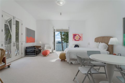 Casa en venta en Key Biscayne, Florida, 3 dormitorios, 1015.05 m2 № 1975296 - foto 24