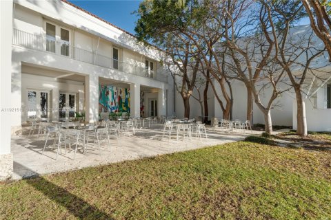 Casa en venta en Key Biscayne, Florida, 3 dormitorios, 1015.05 m2 № 1975296 - foto 13