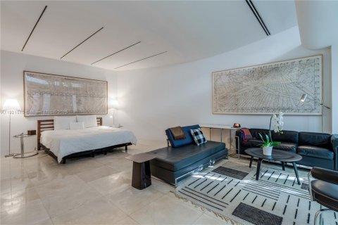 Casa en venta en Key Biscayne, Florida, 3 dormitorios, 1015.05 m2 № 1975296 - foto 28