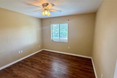 Villa ou maison à louer à Apopka, Floride: 3 chambres, 170.48 m2 № 2100085 - photo 18