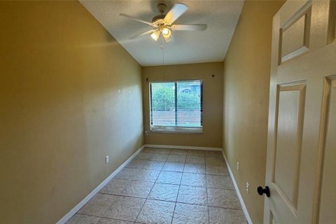 Villa ou maison à louer à Apopka, Floride: 3 chambres, 170.48 m2 № 2100085 - photo 20