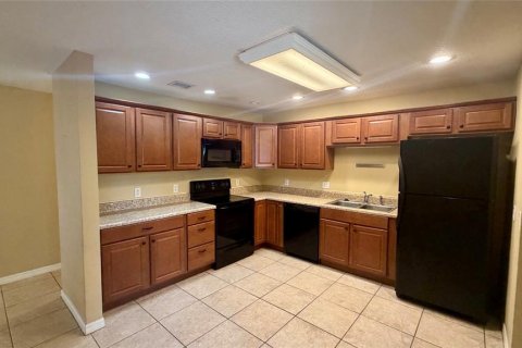 Villa ou maison à louer à Apopka, Floride: 3 chambres, 170.48 m2 № 2100085 - photo 10