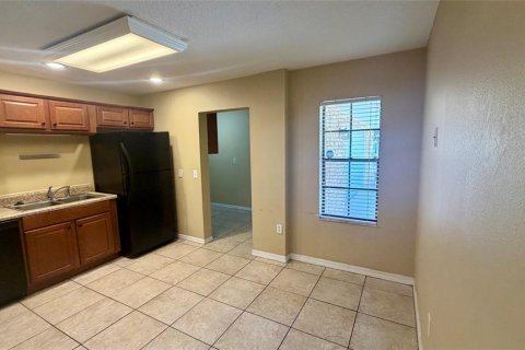 Villa ou maison à louer à Apopka, Floride: 3 chambres, 170.48 m2 № 2100085 - photo 11