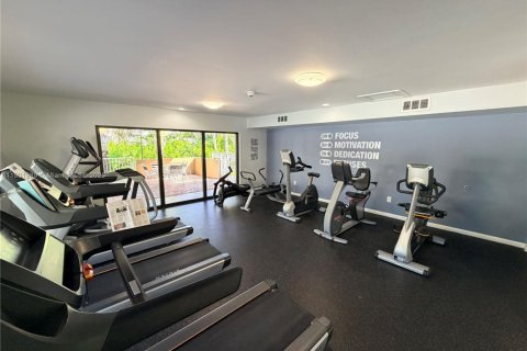 Condominio en alquiler en Miami, Florida, 1 dormitorio, 66.43 m2 № 1953714 - foto 24