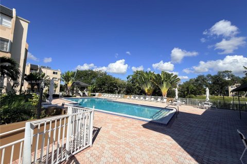 Condominio en alquiler en Miami, Florida, 1 dormitorio, 66.43 m2 № 1953714 - foto 21