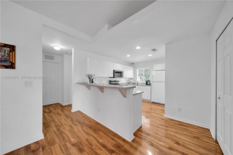 Casa en venta en Cape Coral, Florida, 3 dormitorios, 144.56 m2 № 2170210 - foto 10