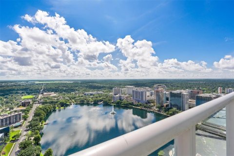 Condo in Orlando, Florida, 3 bedrooms  № 2360445 - photo 4