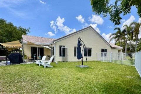House in Weston, Florida 3 bedrooms, 143.26 sq.m. № 2003575 - photo 10